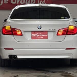 BMW　528i
