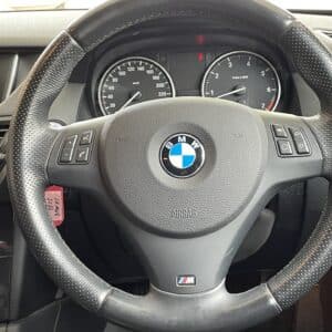 BMW　Ⅹ1　Ｓ-Drive　１８i　Mスポーツ