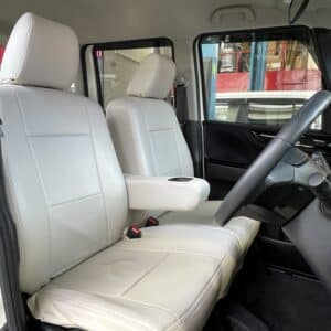 N-BOX　カスタムＧ・SSパッケージ【特別仕様車グレード】