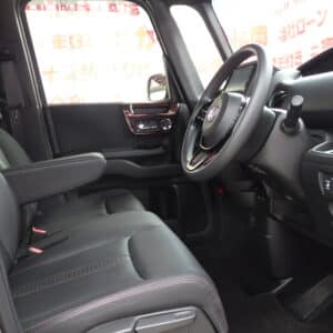N-BOX　カスタム　Ｌ ホンダセンシング