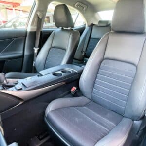 LEXUS　レクサス　ＩＳ３００ｈ