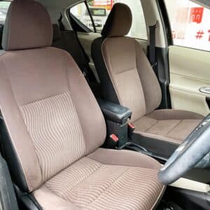 AQUA　アクア　G　《上級グレード》【総合評価優良車】