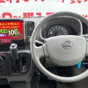 NV100CLIPPER　クリッパーバン　DX　【4WD】