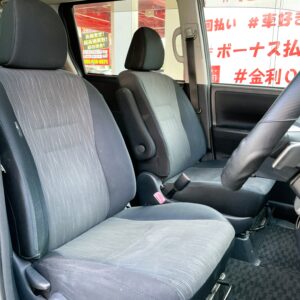 VOXY　ヴォクシー　ZS【後期型】【総合評価優良車】
