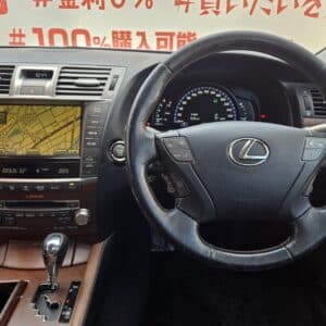 LEXUS　レクサス　LS460　バージョンSZ・Iパッケージ【カスタム】