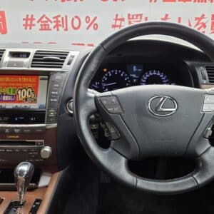 LEXUS　レクサス　LS460　バージョンSZ・Iパッケージ＂中期型＂【カスタム】