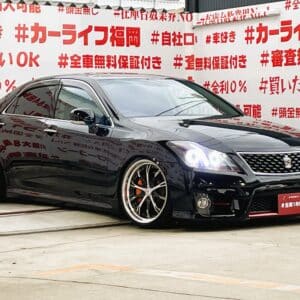 CROWN　クラウン　ハイブリッド【総合評価優良車】【カスタム】