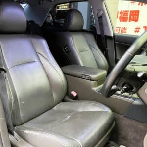 CROWN　クラウン　ハイブリッド【総合評価優良車】【カスタム】