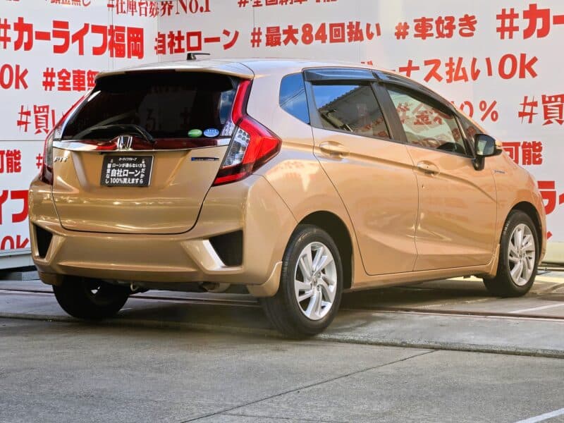 FIT フィット HV Lパッケージ