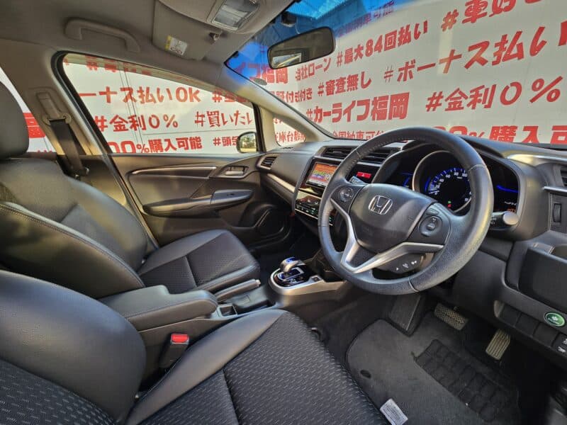 FIT フィット HV Lパッケージ