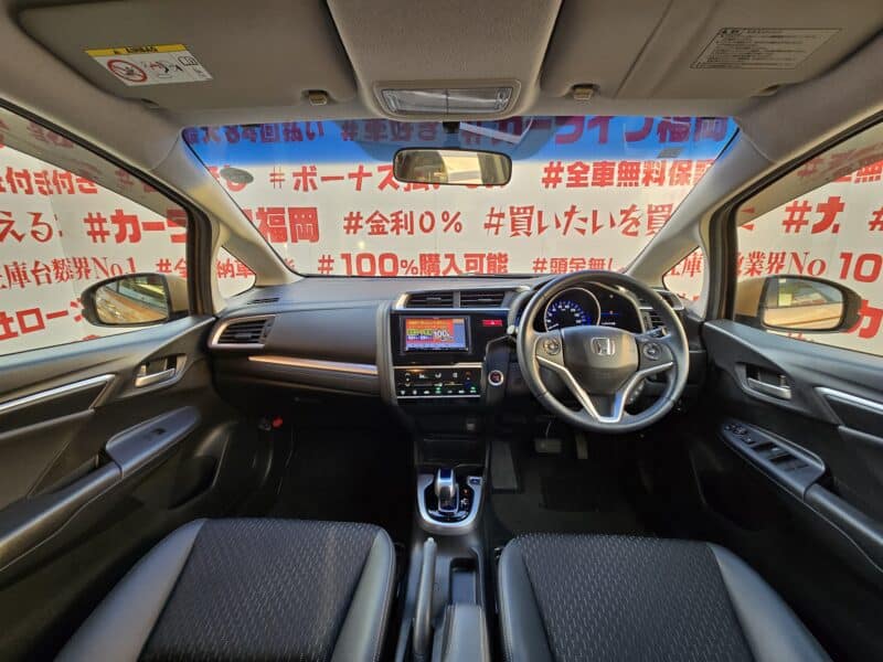 FIT フィット HV Lパッケージ