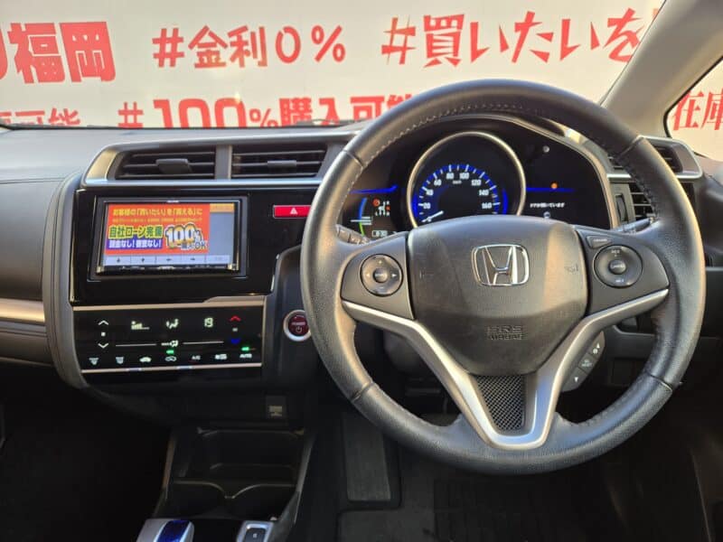 FIT フィット HV Lパッケージ