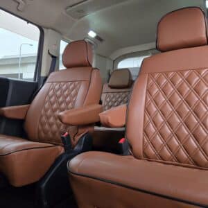 DELICA　デリカD5　シャモニー　【カスタム】【特別仕様車】