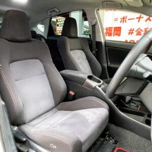 PRIUS　プリウス　Sツーリングセレクション　G’ｓ【特別仕様車】【カスタム】