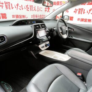 PRIUS プリウス　Ａツーリングセレクション【カスタム】