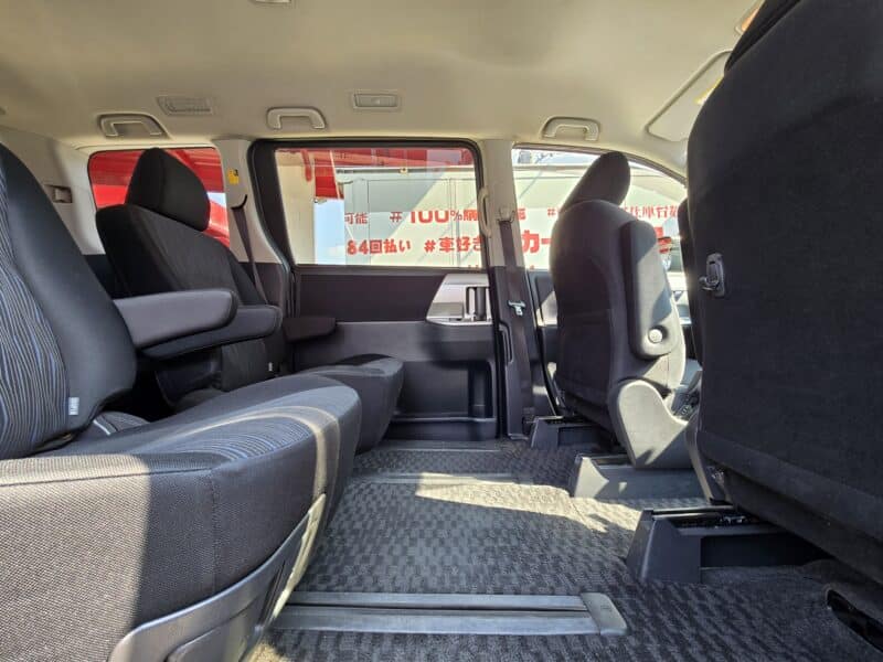 VOXY ヴォクシー ZS 煌【後期型】【カスタム】【特別仕様車】【総合評価優良車】