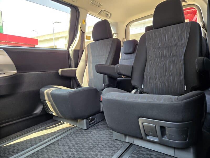 VOXY ヴォクシー ZS 煌【後期型】【カスタム】【特別仕様車】【総合評価優良車】