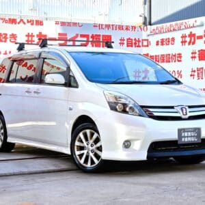 ISIS　アイシス　プラタナVセレクション ホワイトインテリアパッケージ　【特別仕様車】