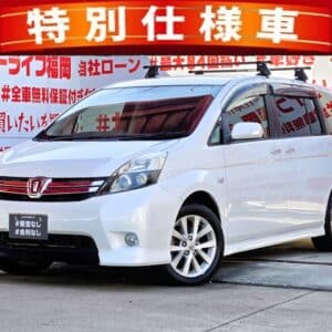 ISIS　アイシス　プラタナVセレクション ホワイトインテリアパッケージ　【特別仕様車】