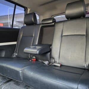 ISIS　アイシス　プラタナVセレクション ホワイトインテリアパッケージ　【特別仕様車】