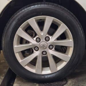 ISIS　アイシス　プラタナVセレクション ホワイトインテリアパッケージ　【特別仕様車】