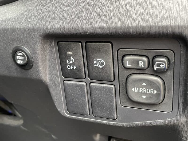 PRIUS プリウス Sツーリングセレクション【後期型】