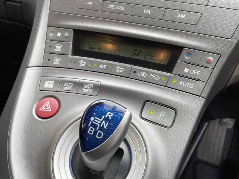 PRIUS プリウス Sツーリングセレクション【後期型】