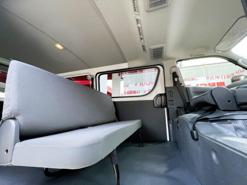 HIACE ハイエースバン DX GLパッケージ仕様車"GR"