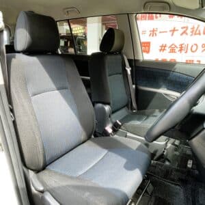 ISIS　アイシス　プラタナ