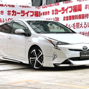PRIUS プリウス　S【カスタム】
