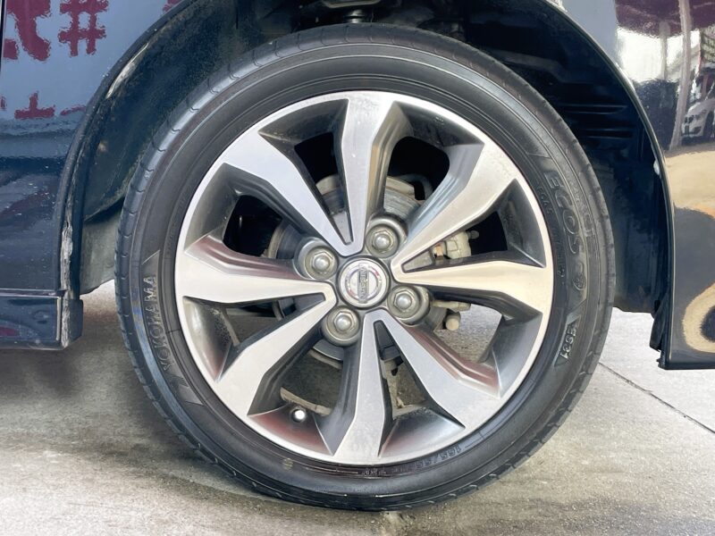 DAYSROOX デイズルークス ハイウェイスターX Vセレクション【特別仕様車】