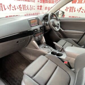 CX-5 XD ＂ディスチャージパッケージ＂【総合評価優良車】【カスタム】