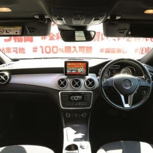 MERCEDES BENZ メルセデス・ベンツ　ＣＬＡ１８０【総合評価優良車】