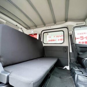 HIJET　ハイゼットカーゴ　デラックス