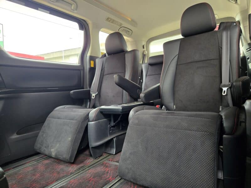 VELLFIRE ヴェルファイア 2.4Zゴールデンアイズ 【後期型】【特別仕様車】