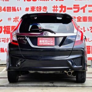 FIT　フィット　HV　Sパッケージ　【ユーザー買取車】