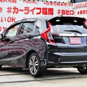 FIT　フィット　HV　Sパッケージ　【ユーザー買取車】