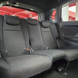 FIT　フィット　HV　Sパッケージ　【ユーザー買取車】