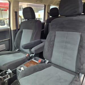 DELICA　デリカD5　エクシード　【カスタム】【特別仕様車】【総合評価優良車】