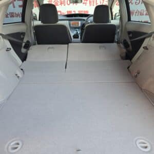 PRIUS　プリウス　S LEDエディション【特別仕様車】
