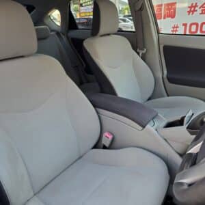 PRIUS　プリウス　S LEDエディション【特別仕様車】