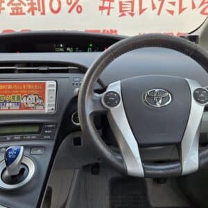 PRIUS　プリウス　S LEDエディション【特別仕様車】