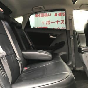 PRIUS　プリウスS【カスタム】