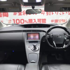 PRIUS　プリウスS【カスタム】