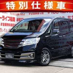 SERENA　セレナ　ライダーブラックラインS-HV【特別仕様車】