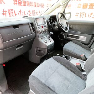 DELICA　デリカD5　Gナビパッケージ　【総合評価優良車】【４ＷＤ】【カスタム】