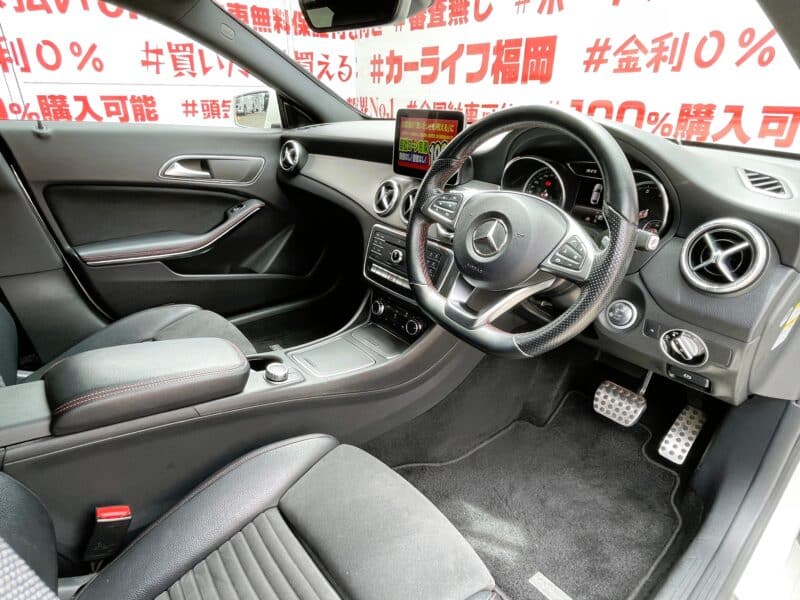 MERCEDES BENZ メルセデス・ベンツ CLA180スポーツ【後期型】【総合評価優良車】
