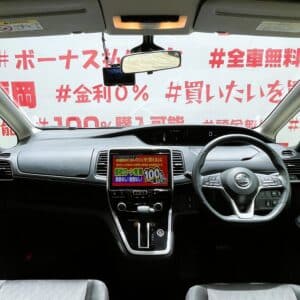 SERENA　セレナ　ハイウェイスター　Vセレクション【特別仕様車グレード】