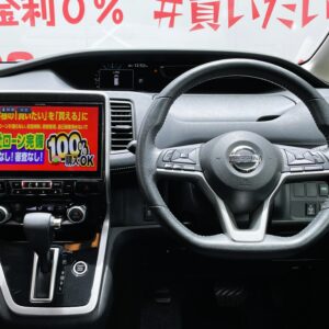 SERENA　セレナ　ハイウェイスター　Vセレクション【特別仕様車グレード】