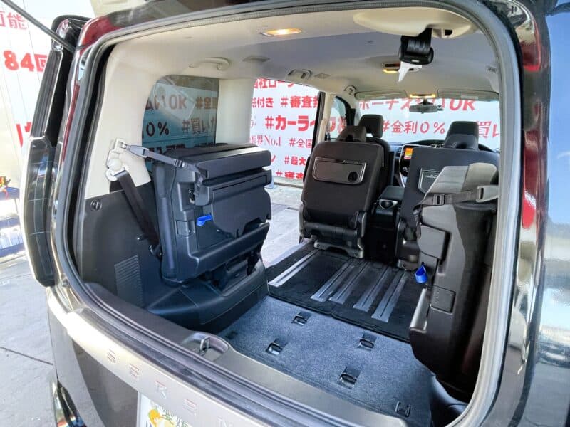 SERENA セレナ ハイウェイスター Vセレクション【総合評価優良車】【特別仕様車】